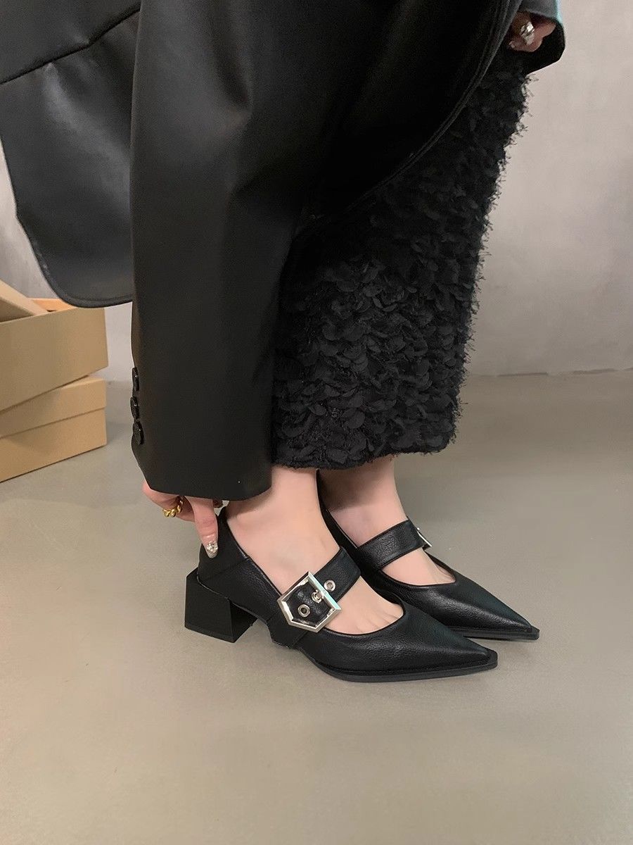 Vintage Women Mary Jane Pointe - огляд і ціна Vintage Collectible Shoes