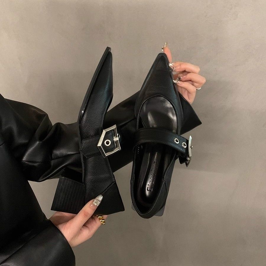 Vintage Women Mary Jane Pointe - огляд і ціна Vintage Collectible Shoes